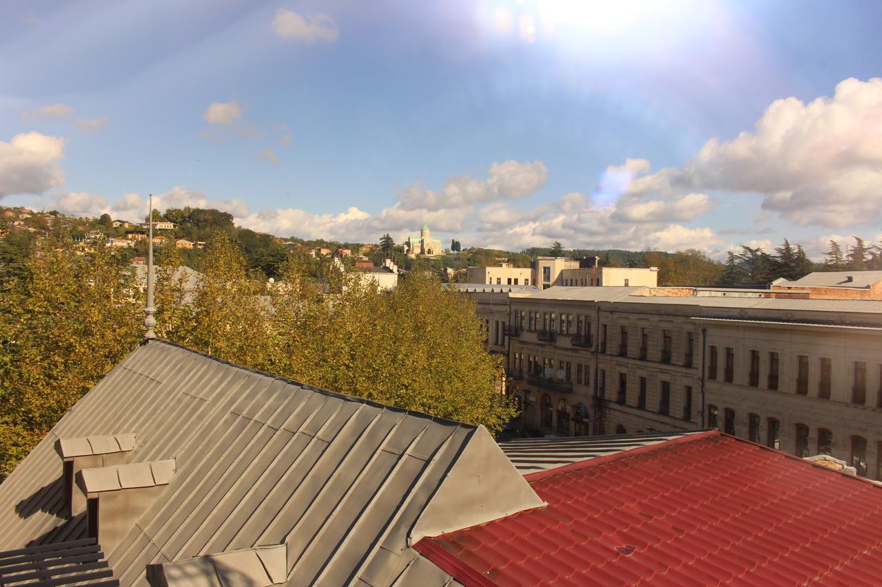 Apartment White Bridge Кутаїсі Екстер'єр фото