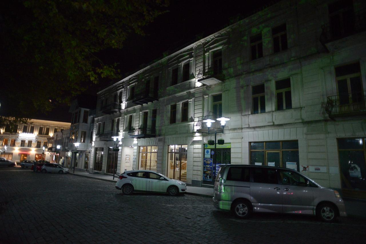 Apartment White Bridge Кутаїсі Екстер'єр фото