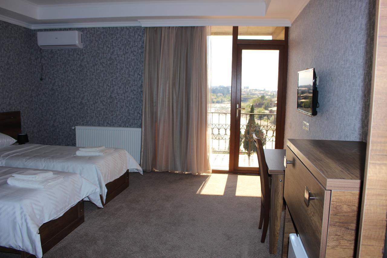 Apartment White Bridge Кутаїсі Екстер'єр фото