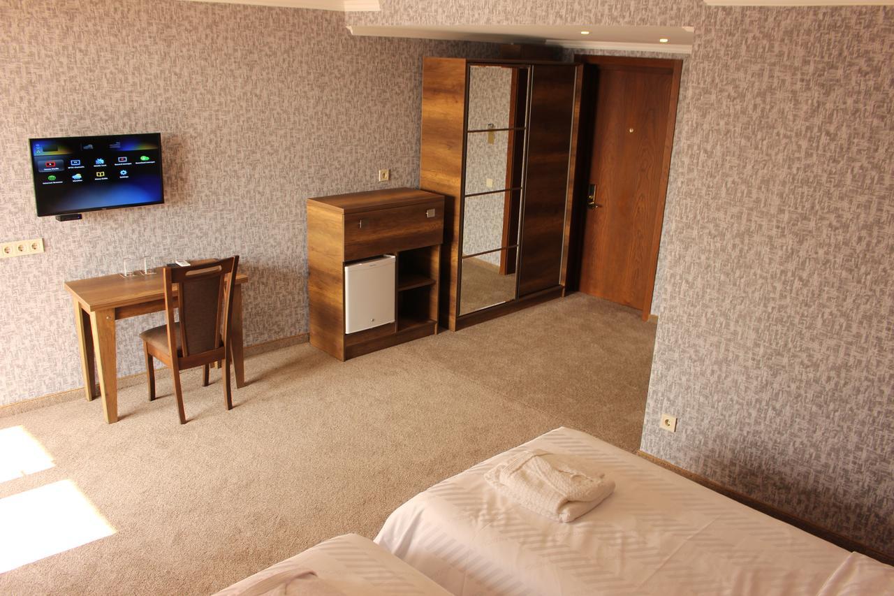 Apartment White Bridge Кутаїсі Екстер'єр фото